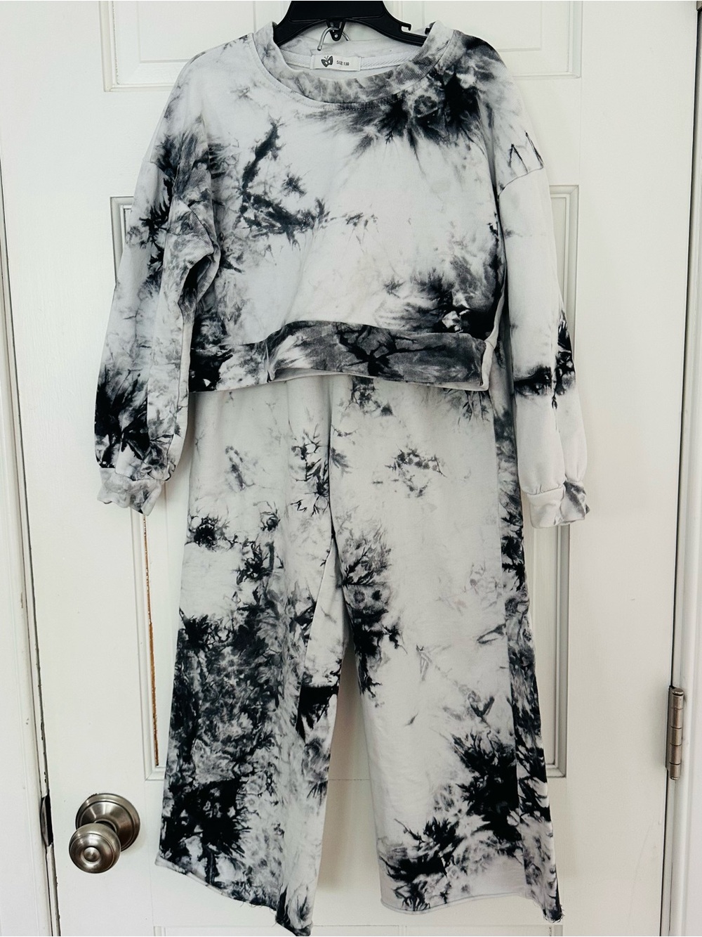 Kids Tie-Dye Cropped Sweatshirt & Wide Leg Pants Matching Set — Black and White